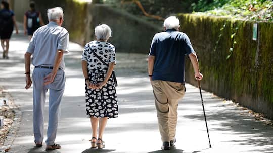 Negative Altersbilder führten zu Geringschätzung und Diskriminierung. Petition soll Abhilfe schaffen.