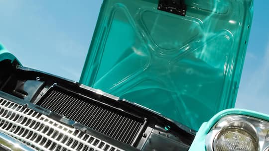 classic car abstract abstract of a classic car with the bonnet up PUBLICATIONxINxGERxSUIxAUTxONLY Copyright: xnelsonartx 13928720