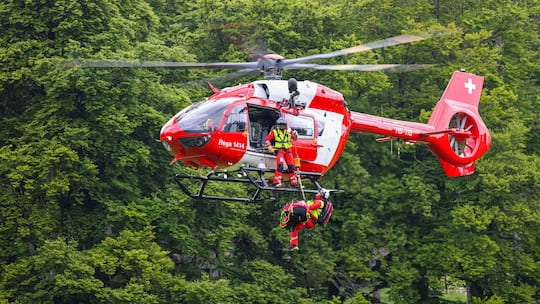Symbolbild für einen Rega-Einsatz beim Wandern