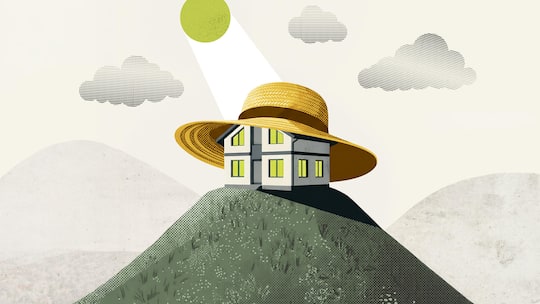 Bei der Sanierung eines Gebäudes ist inzwischen ein guter Hitzeschutz genauso wichtig wie ein tiefer Heizenergieverbrauch. Das Gute dabei: Viele Massnahmen für den Winter helfen auch im Sommer, andere müssen. Illustration eines Hauses mit Sonnenhu…
