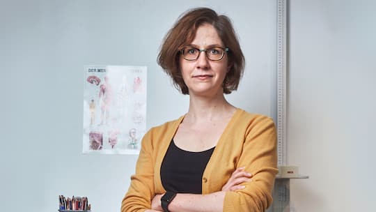 Porträt von Basler Schulärztin Eva Würfel