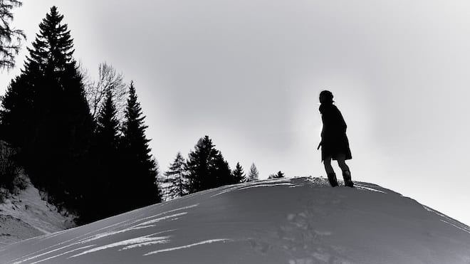 Angehörige spielen eine doppelte Rolle Portraitserie mit Protagonistin, fotografiert in der Deutschschweiz, am Montag, 18. Dezember 2023, für das Magazin Beobachter. Fotograf: Joan Minder