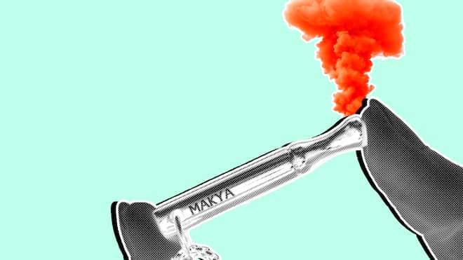 Wer steckt wirklich hinter der Rauchstopp-Firma Makya? Collage zum Thema Makya-Raucherkette, Die angeblichen Gründerinnen von Makya.de; Fiktive Gründerinnen und fragwürdige Versprechen Der Online-Shop Makya verspricht, mit seinem Produkt gegen die Nikotinsucht zu helfen. Doch die Gründungsgeschichte lässt Zweifel aufkommen. Der Beobachter hat genau hingeschaut.