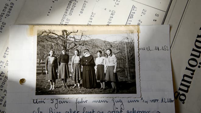 Zwangsarbeit in der Spinnerei Foto von Elfriede Steiger aus dem Kinderheim