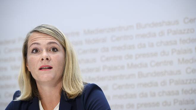 «Nicht mehr zeitgemäss» Kathrin Bertschy, Nationalraetin GLP, spricht waehrend einer Medienkonferenz des Ja-Komitees fuer einen zweiwoechigen Vaterschaftsurlaub, am Donnerstag, 6. August 2020 in Bern. (KEYSTONE/Anthony Anex)