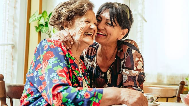 Wie spreche ich das Thema richtig an? Alte Eltern pflegen