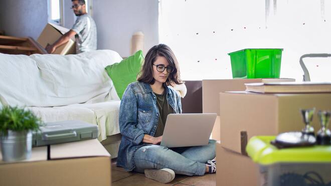 Zahle ich noch Steuern am alten Wohnort? Steuerrechnung zahlen bei Umzug