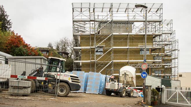 «Finger weg», warnt der Experte Zukünftige Überbauung «Clés» in Allschwil BL: Überbauung im Baurecht «Finger weg», warnt der Experte Eine Immobilienfirma verkauft neue Reihenhäuschen. Die Verträge sind problematisch, zeigen Recherchen des Beobachters. Mit im Spiel: Mitglieder von Scientology.