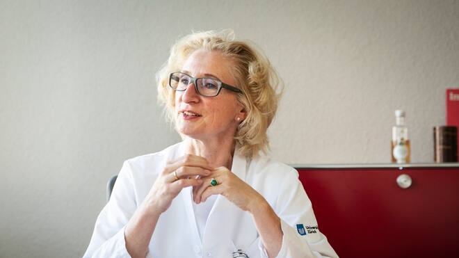 «Vielleicht brauchen wir in 100 Jahren keine Männer mehr» Frau Prof. Dr. med Brigitte Leeners; Klinik für Reproduktions-Endokrinologie UniversitätsSpital Zürich; Seit 2020 Klinikdirektorin, Klinik für Reproduktions-Endokrinologie, Universitätsspital Zürich, Seit 2015 Leitende Ãrztin, Klinik für Reproduktions-Endokrinologie, Universitätsspital Zürich