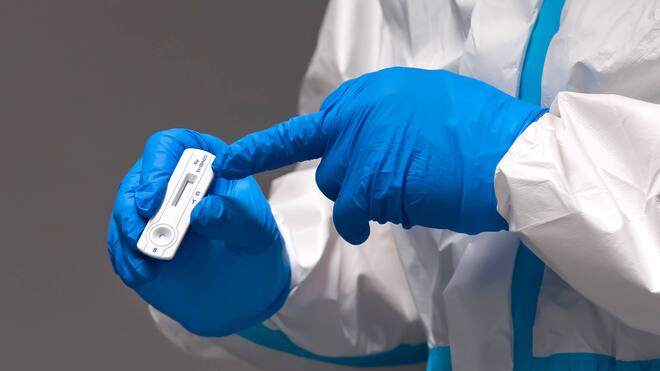 Überraschende Zusatzkosten nach Corona-Test Corona-Schnelltest