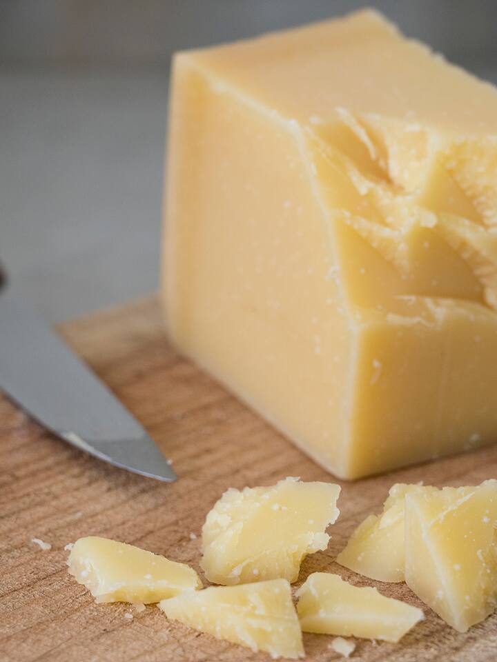 Zweijähriger Sbrinz von der Alpkäserei der Familie Barmettler