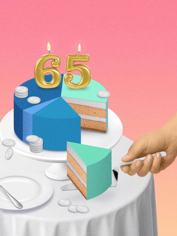 Eine Torte mit einer Zahlenkerze 65 und einer Hand, die ein Stück Kuchen hält - Immer mehr Leute beziehen ihr Altersguthaben als Kapital – die Pensionskassen reagieren darauf mit neuen Rentenmodellen. Diese haben aber auch Schattenseiten. Der Beobachter erklärt, welche das sind