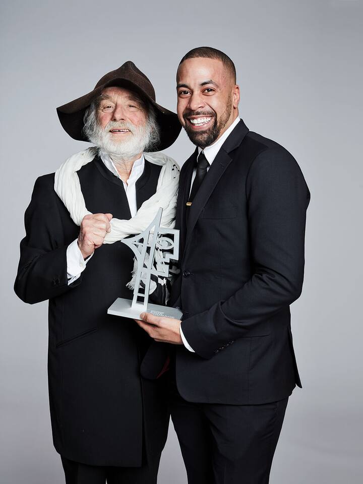 Pfarrer Sieber und Remo Schmid