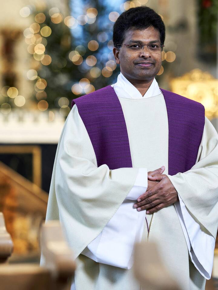 Pfarrer Michael D'Almeida