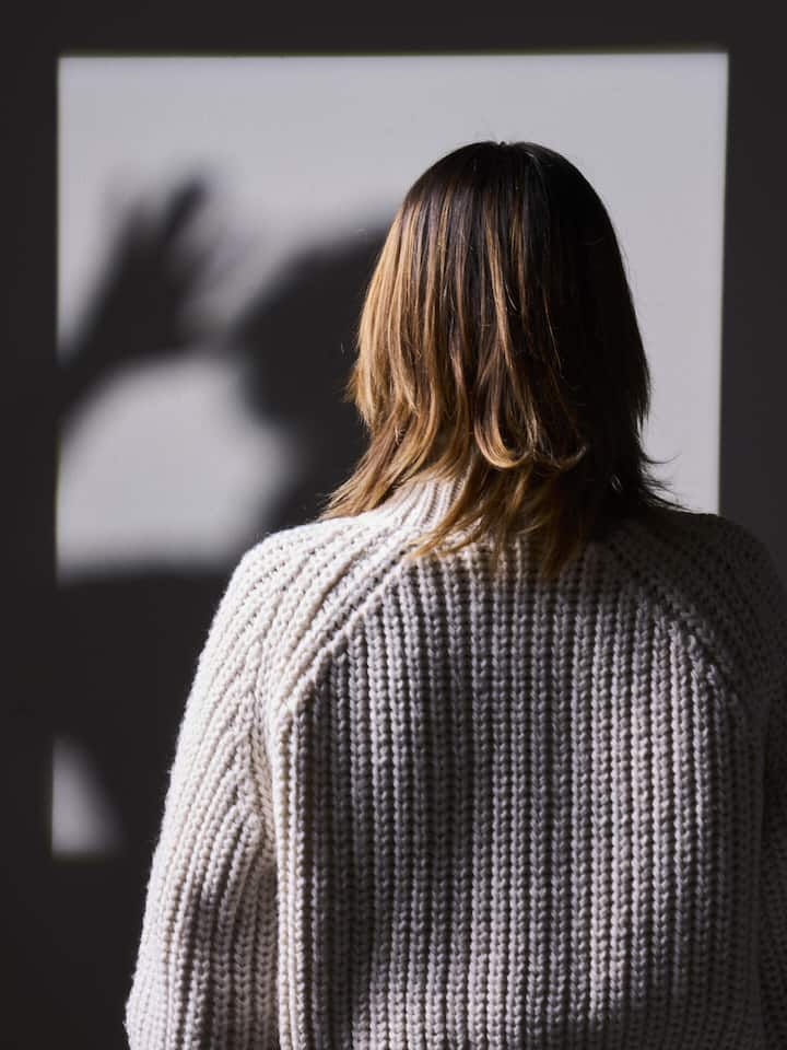 Bedrohung: Täter bedroht Opfer – und niemanden kümmerts, anonymisierte Portraits, Januar 2026, Schweiz