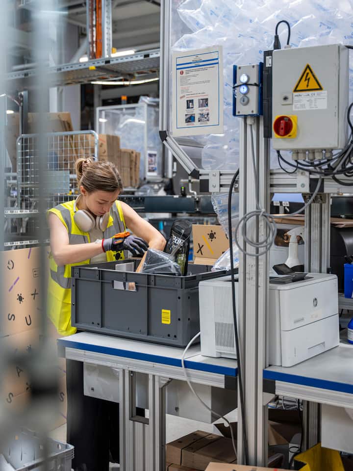 Zentrallager in Wohlen/AG von Digitec/Galaxus