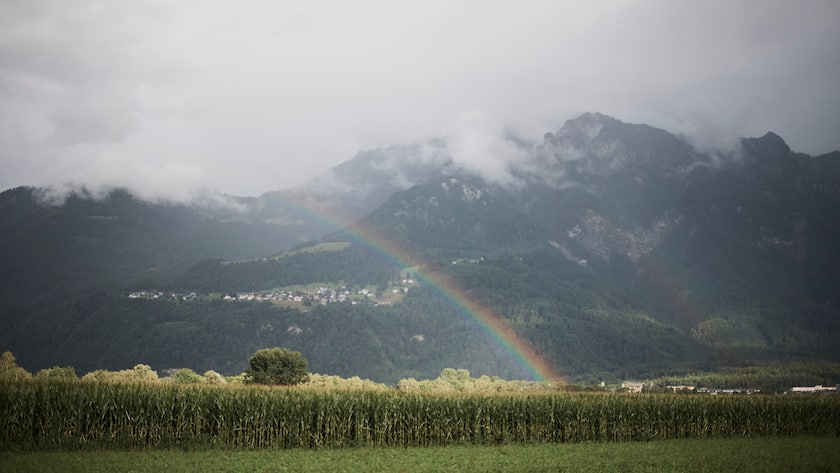Das Ländle ist innovativer als die Schweiz Fürstentum Liechtenstein mit Regenbogen