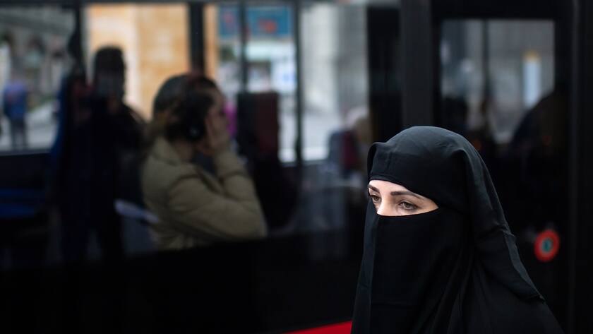 Burka Initiative Darum Geht Es Beim Verhüllungsverbot Beobachter