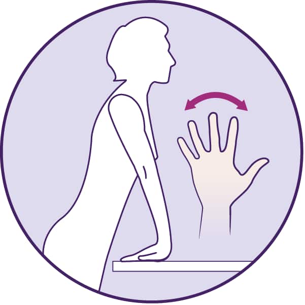 Dehnübung gegen das Karpaltunnelsyndrom: Ellbogen durchstrecken