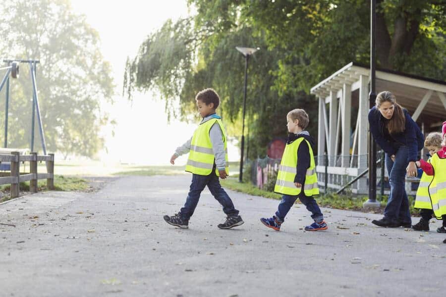 <p>Kinder, die sichtbar sind, sind automatisch auch sicherer auf dem Schulweg. </p>