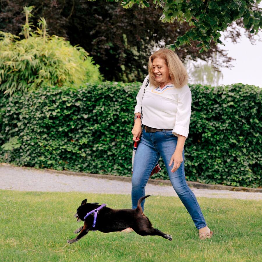 Benilda Müller mit Chihuahua-Rattler-Hündin Chiquita