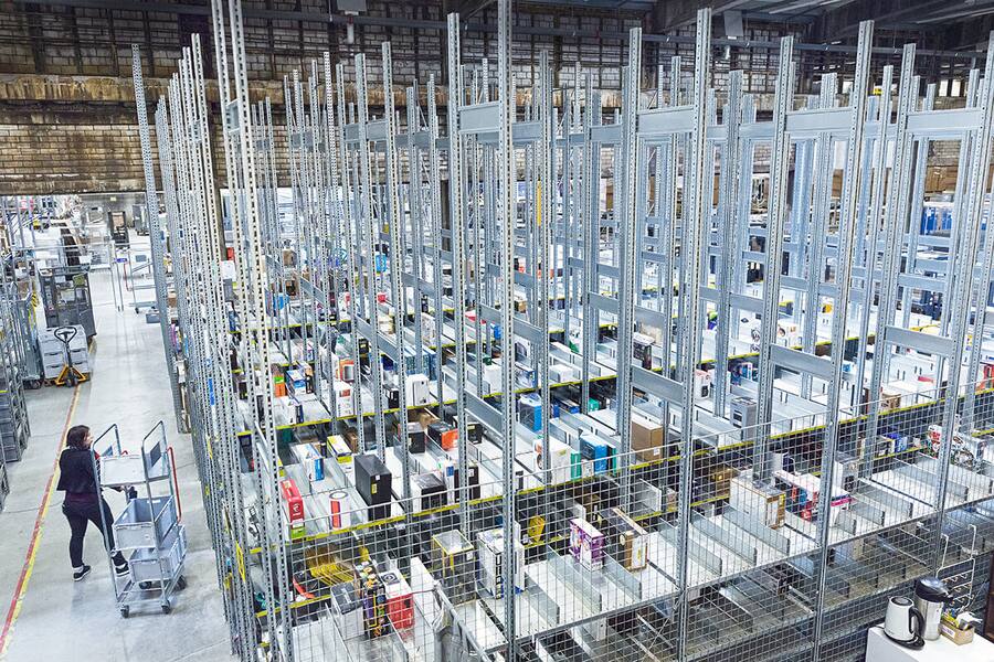 Logistikcenter von Digitec Galaxus in Wohlen AG