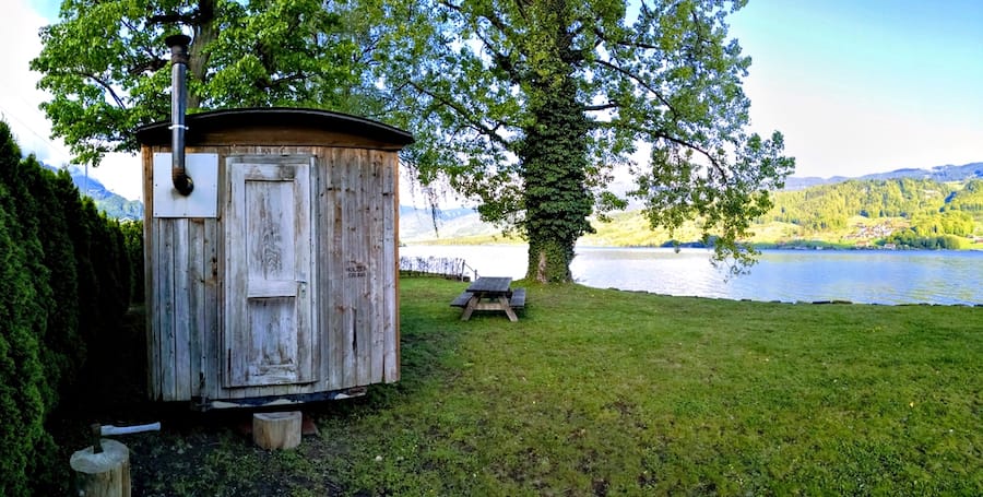 Die Holzersauna am Sarnersee in Sachseln OW