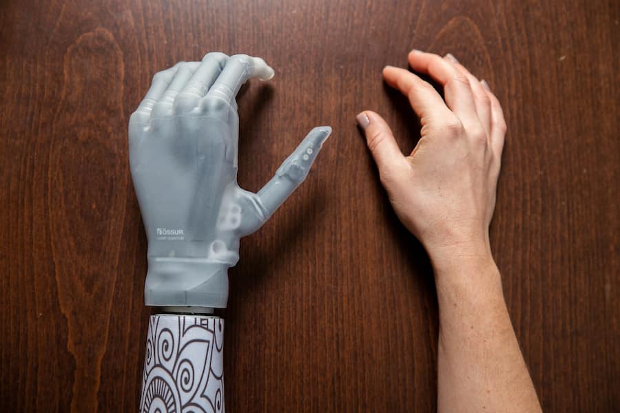 Die beiden Hände von Lea Mehli