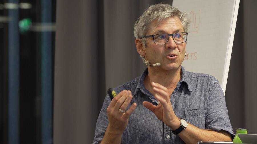 Beobachter-Redaktor Thomas Angeli an einem Beobachter-Workshop