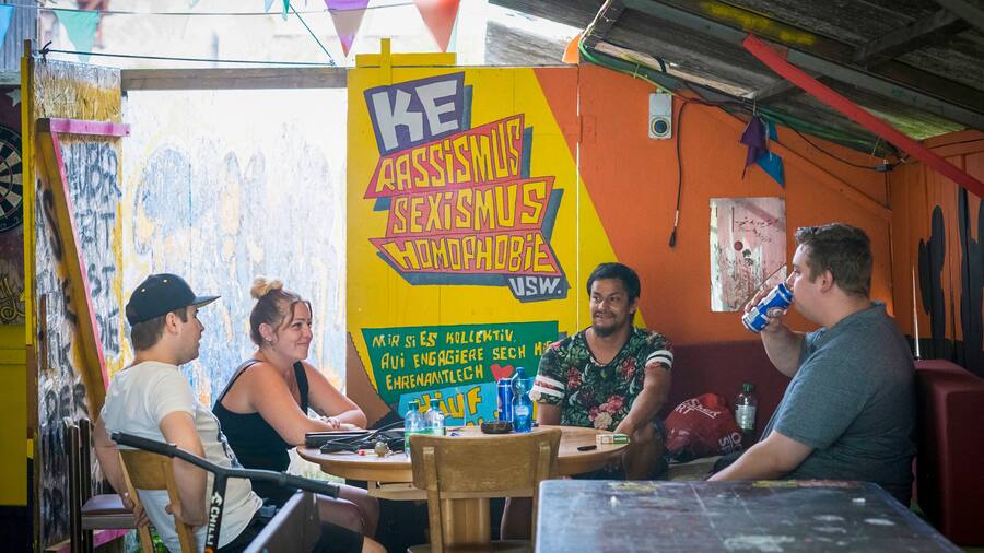 Langenthaler Jugendliche haben sich Ende der Neunzigerjahre das Kulturzentrum Lakuz erkämpft.