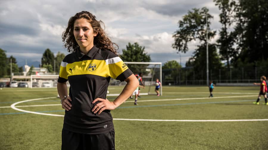 EMMENBRUECKE, 16.06.2017 - Lisa Bushaj, Juniorentrainerin beim FC Emmenbruecke, fotografiert auf der Trainingsanlage Gersag in Emmenbruecke. PHOTO BY PASCAL MORA