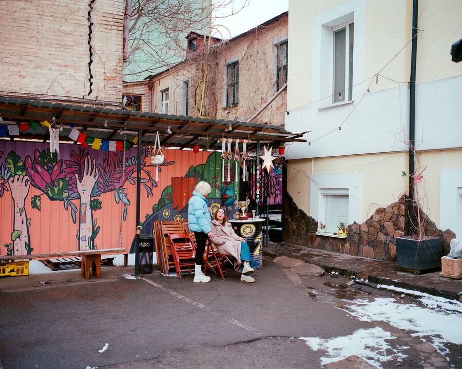 Im Squat 17b Yard Cafe in Kiew finden kulturelle Veranstaltungen statt