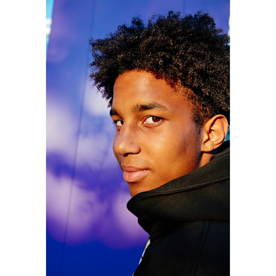 Badara Dia, 16. Was erleben Jugendliche, die hier geboren und aufgewachsen sind, aber eine andere Hautfarbe haben? Ein Gespräch über dumme Sprüche, fremde Finger in den Haaren und offenen Hass.