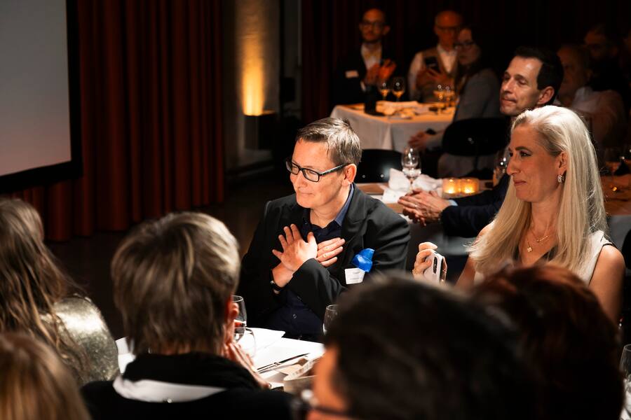 «Das gibt uns Mut und Hoffnung»: Chantal Britt gewinnt Prix Courage Chantal Britt gründete Long Covid Schweiz. Mit der Patientenorganisation kämpft sie für Betroffene im ganzen Land. Für ihr Engagement erhält sie den Prix Courage 2024 des Beobachters.