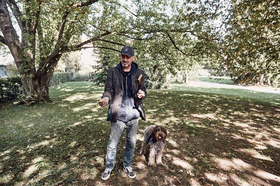 Thierry Garzotto mit Trüffelhündin Emma